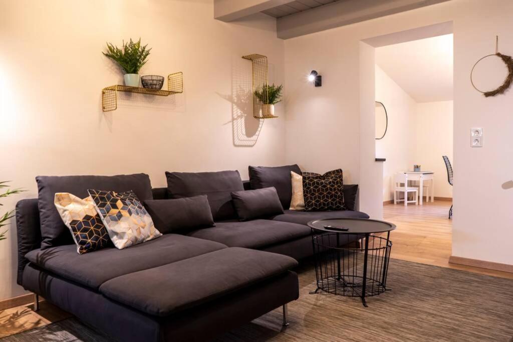 Modern Western - Apartment Blue Eging Exterior photo